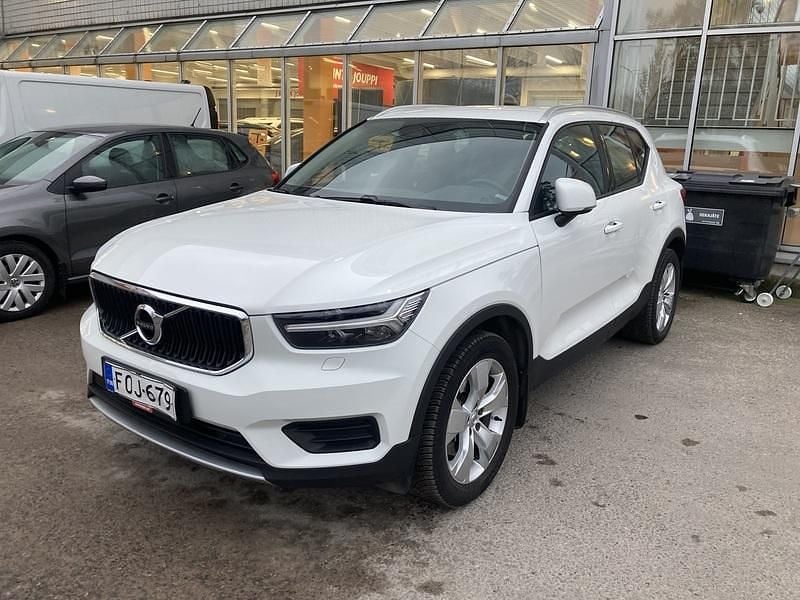 Käytetty 2020 Volvo XC40 Business Edition Katumaasturi | 31 900 € (Perustarjous) - Kuva 1/4
