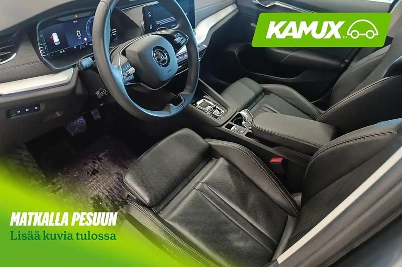 Käytetty Skoda Octavia Style 200 HP (147 kW) 2022 Harmaa / hopea Farmari