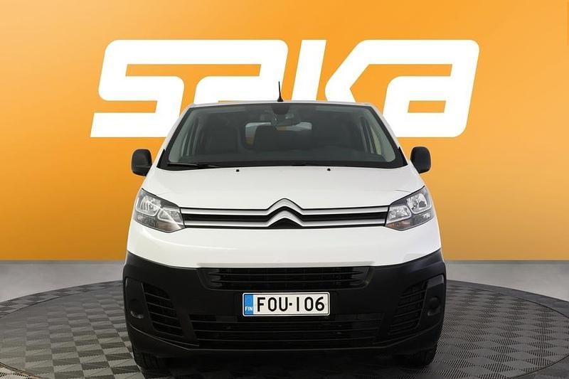 Käytetty Citroën Jumpy 144 HP (105 kW) 2022 Tila-auto