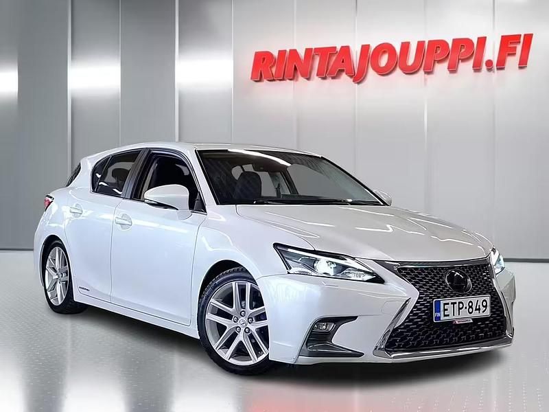 Valkoinen Käytetty 2018 Lexus CT200h Executive Line Viistoperä | 17 300 € (Hyvä tarjous) - Kuva 1/4