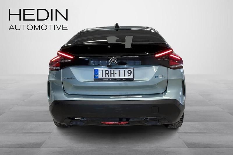 Käytetty Citroën e-C4 Comfort 114 kW (156 HP) 2023 Sininen Viistoperä