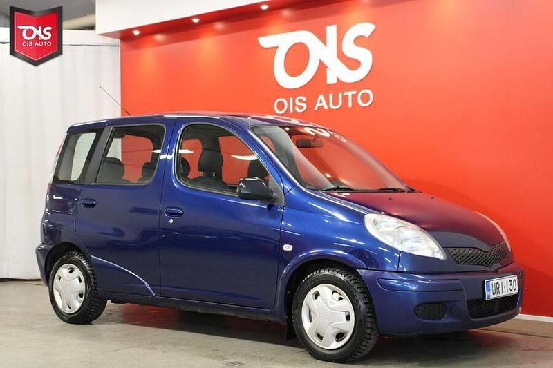 Käytetty Toyota Yaris Terra 84 HP (61 kW) 2004 Farmari