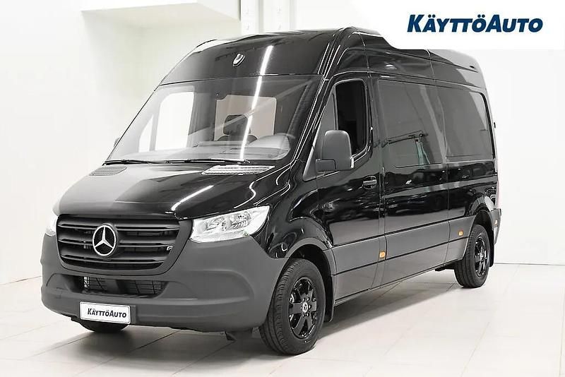 Käytetty Mercedes Sprinter 155 HP (114 kW) 2023 Musta Van