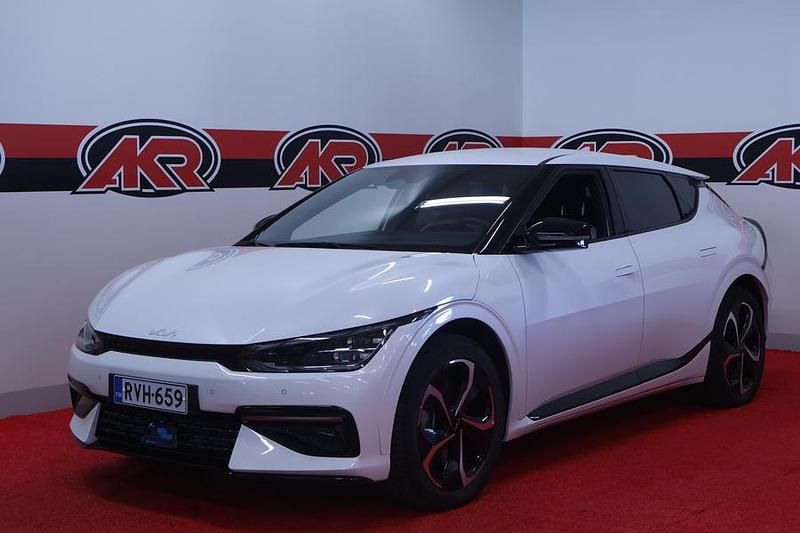 Valkoinen Käytetty 2023 Kia EV6 GT-Line Katumaasturi | 37 900 € (Supertarjous) - Kuva 1/4