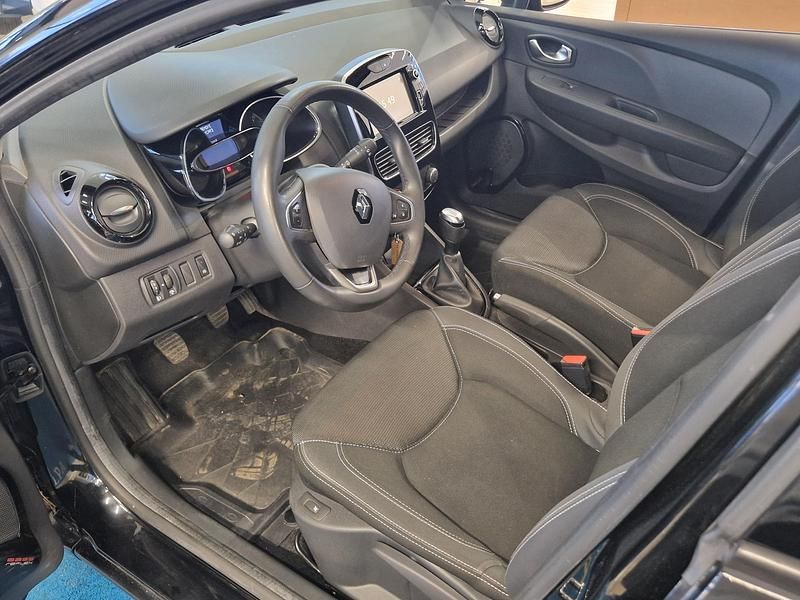 Käytetty Renault Clio IV 90 HP (66 kW) 2018 Viistoperä