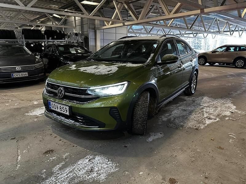 Käytetty VW Taigo Business 110 HP (80 kW) 2022 Katumaasturi