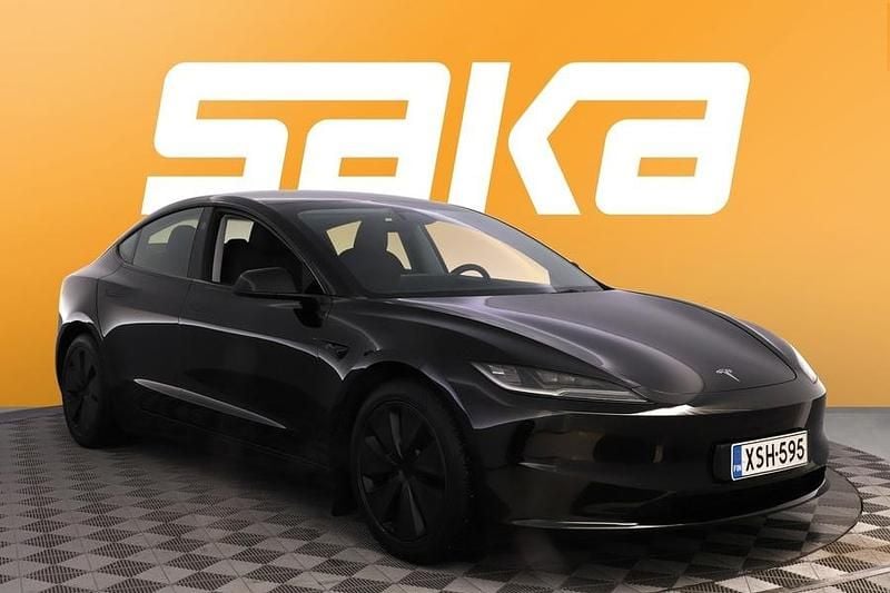 Käytetty Tesla Model 3 Long Range AWD 258 kW (351 HP) 2024 Sedan