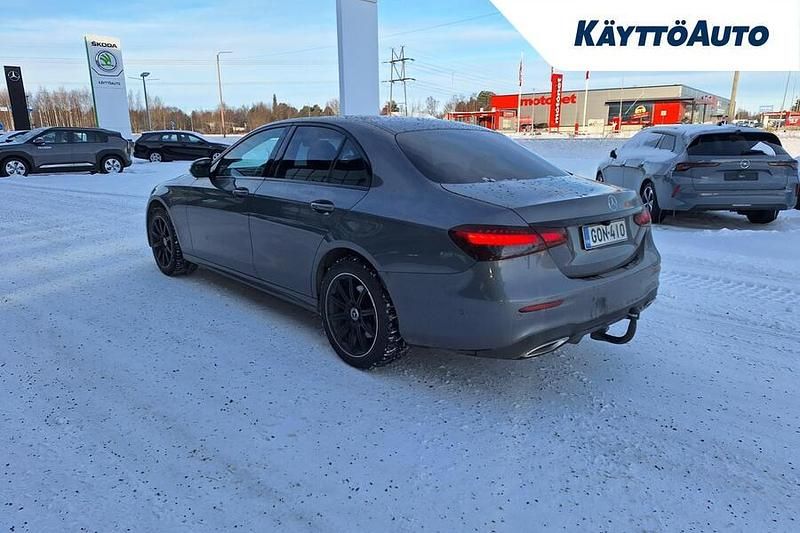 Käytetty Mercedes E300 Business 194 HP (142 kW) 2021 Seleniitinharmaa Sedan