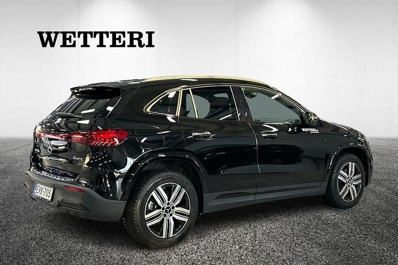 Käytetty Mercedes EQA300 Business 167 kW (228 HP) 2025 Musta Katumaasturi
