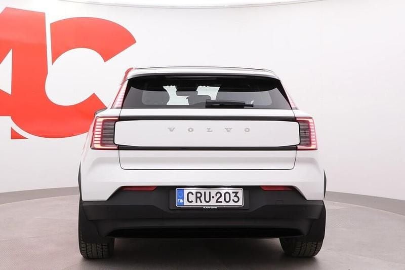 Käytetty Volvo EX30 Plus 200 kW (272 HP) 2024 Valkoinen Katumaasturi