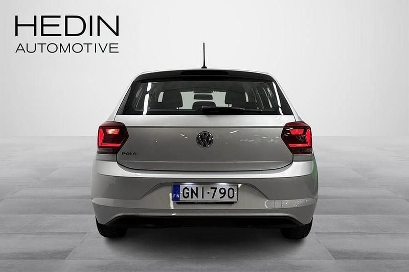Käytetty VW Polo Style 95 HP (69 kW) 2020 Hopea Viistoperä
