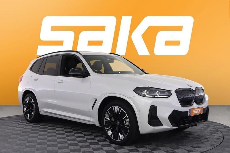 Käytetty 2022 BMW iX3 M Sport Katumaasturi | 38 780 € (Perustarjous) - Kuva 1/4