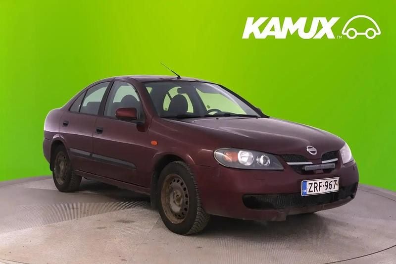 Käytetty Nissan Almera 98 HP (72 kW) 2002 Punainen Sedan