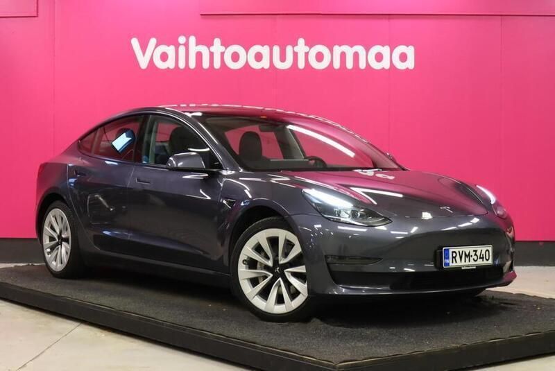 Harmaa Käytetty 2023 Tesla Model 3 Long Range Sedan | 33 900 € (Perustarjous) - Kuva 1/4