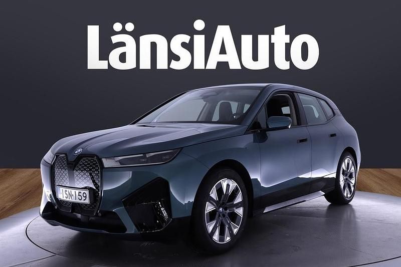 Sininen Käytetty 2025 BMW iX Sport Line Katumaasturi | 62 950 € (Kallis) - Kuva 1/1