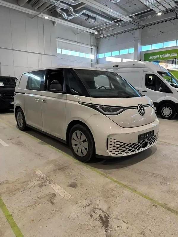 Käytetty VW ID. Buzz 150 kW (204 HP) 2023 Valkoinen Tila-auto