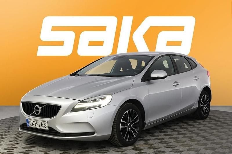 Käytetty Volvo V40 Business Edition 120 HP (88 kW) 2017 Viistoperä