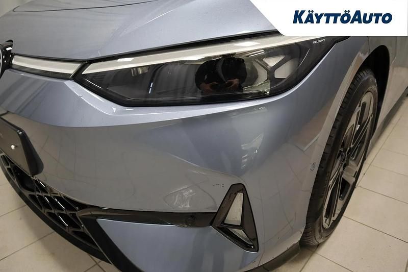 Uusi VW ID.7 GTX 250 kW (340 HP) 2026 Stonewashed blue met Farmari