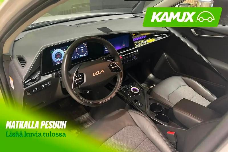 Käytetty Kia Niro EX 182 HP (133 kW) 2022 Valkoinen Katumaasturi