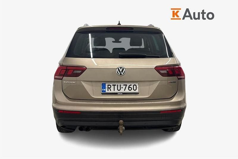 Käytetty VW Tiguan Comfortline 150 HP (110 kW) 2019 Ruskea (beige) Katumaasturi