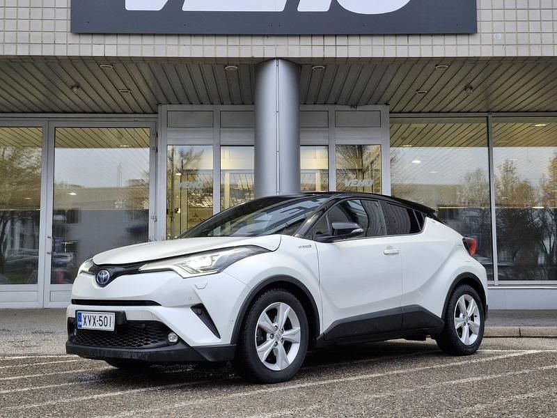 Valkoinen Käytetty 2019 Toyota C-HR Edition Katumaasturi | 19 900 € (Hyvä tarjous) - Kuva 1/4