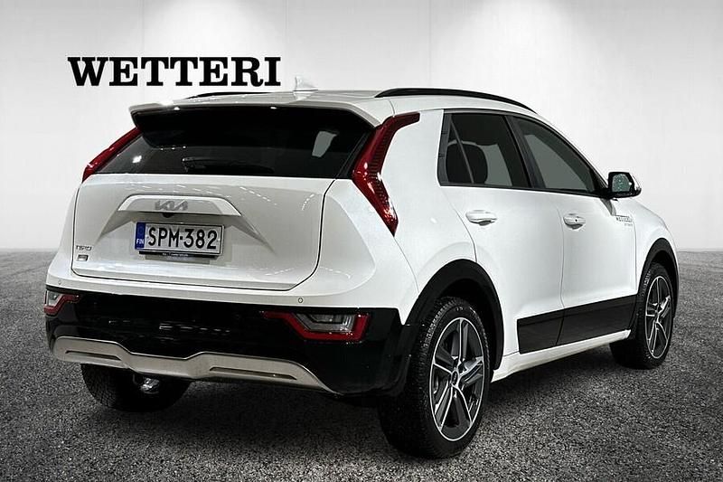 Käytetty Kia e-Niro Premium 11 kW (15 HP) 2024 Katumaasturi