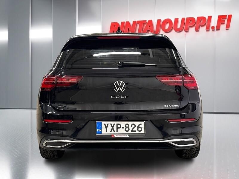 Käytetty VW Golf VII Style 204 HP (150 kW) 2021 Musta Viistoperä