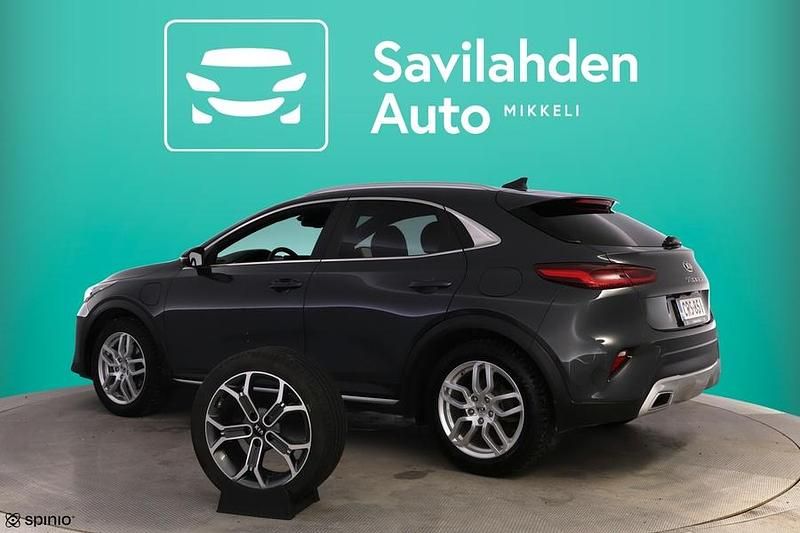 Käytetty Kia XCeed Premium 140 HP (102 kW) 2021 Harmaa Katumaasturi
