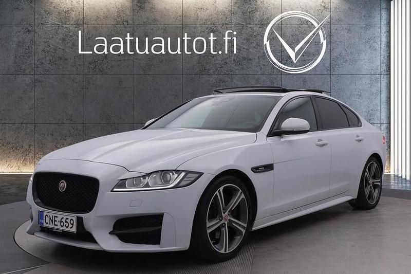 Käytetty 2016 Jaguar XF R-Sport Sedan | 14 750 € - Kuva 1/4