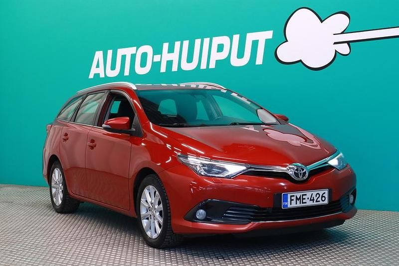 Käytetty 2016 Toyota Auris Touring Sports Multidrive S Farmari | 10 900 € (Hyvä tarjous) - Kuva 1/4