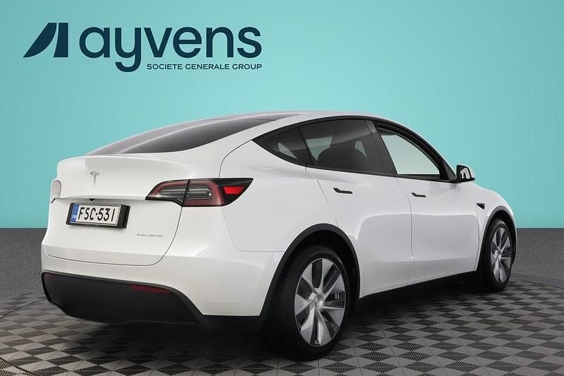 Käytetty Tesla Model Y 258 kW (351 HP) 2023 Valkoinen Katumaasturi