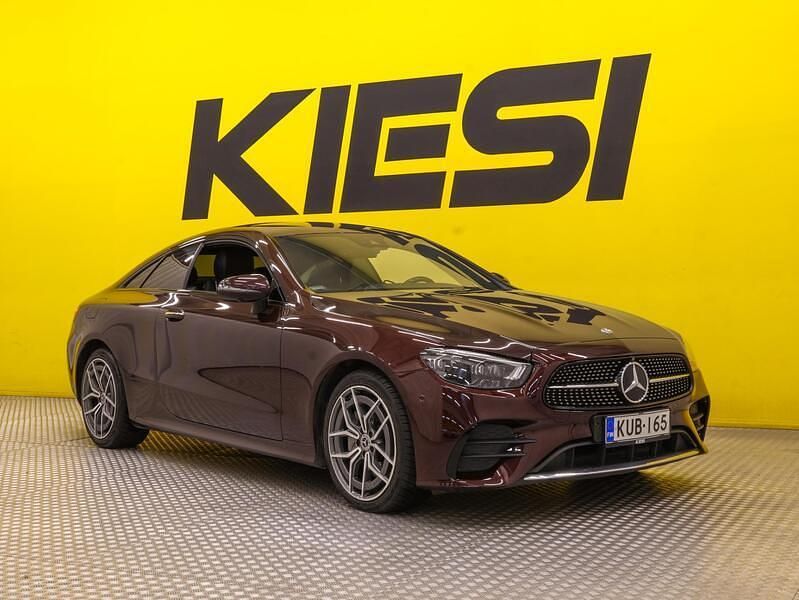 Käytetty 2020 Mercedes E220 AMG Coupe - kaksiovinen | 38 990 € (Hieman kallis) - Kuva 1/3