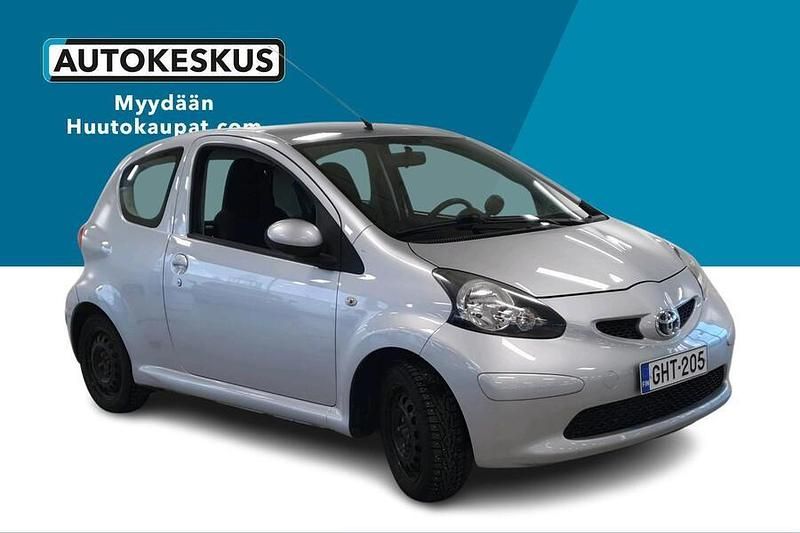 Hopea Käytetty 2008 Toyota Aygo Viistoperä | 4 590 € - Kuva 1/4