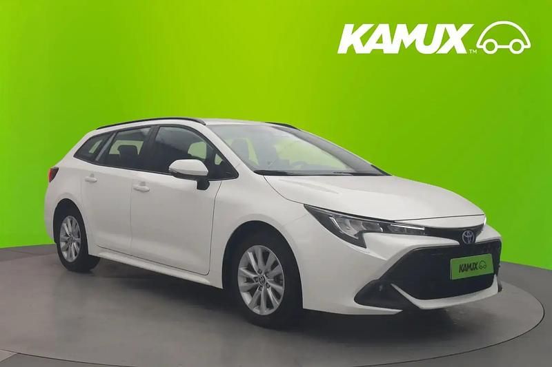 Valkoinen Käytetty 2023 Toyota Corolla Active Farmari | 25 490 € (Perustarjous) - Kuva 1/4