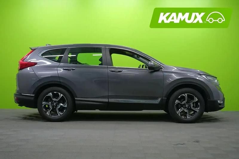 Käytetty Honda CR-V Elegance 146 HP (107 kW) 2019 Hopea / harmaa Katumaasturi