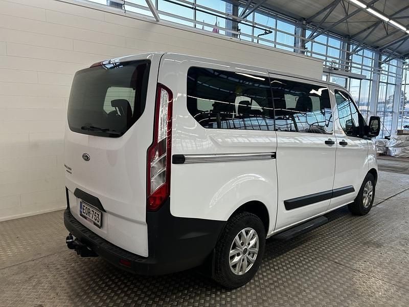 Käytetty Ford Tourneo Trend 131 HP (96 kW) 2017 Tila-auto