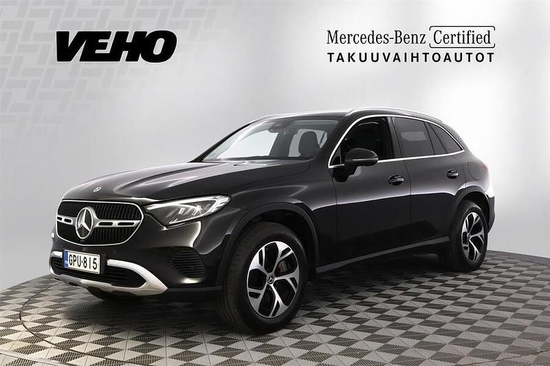 Musta Käytetty 2024 Mercedes GLC300e Katumaasturi | 58 800 € (Perustarjous) - Kuva 1/4