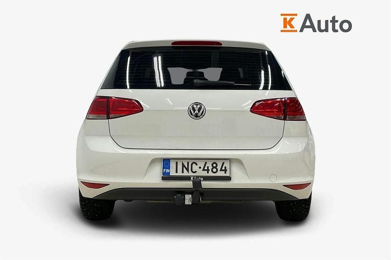 Käytetty VW Golf VII Trendline 86 HP (63 kW) 2014 Valkoinen Viistoperä