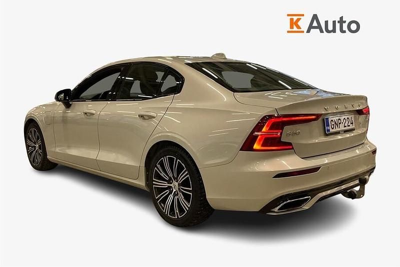 Käytetty Volvo S60 Business Edition 392 HP (288 kW) 2020 Sedan