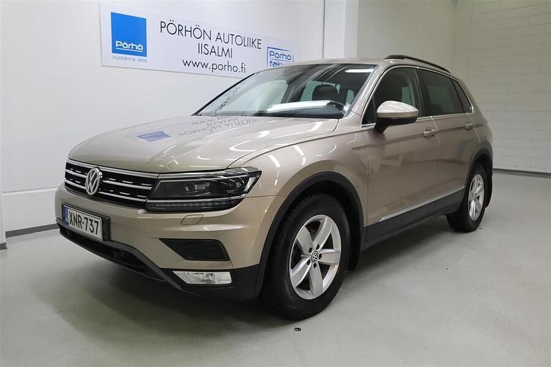 Käytetty 2016 VW Tiguan Comfortline Katumaasturi | 20 900 € (Perustarjous) - Kuva 1/4