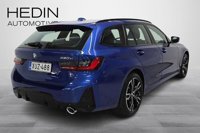 Käytetty BMW 330e M Sport 292 HP (214 kW) 2025 Sininen Farmari