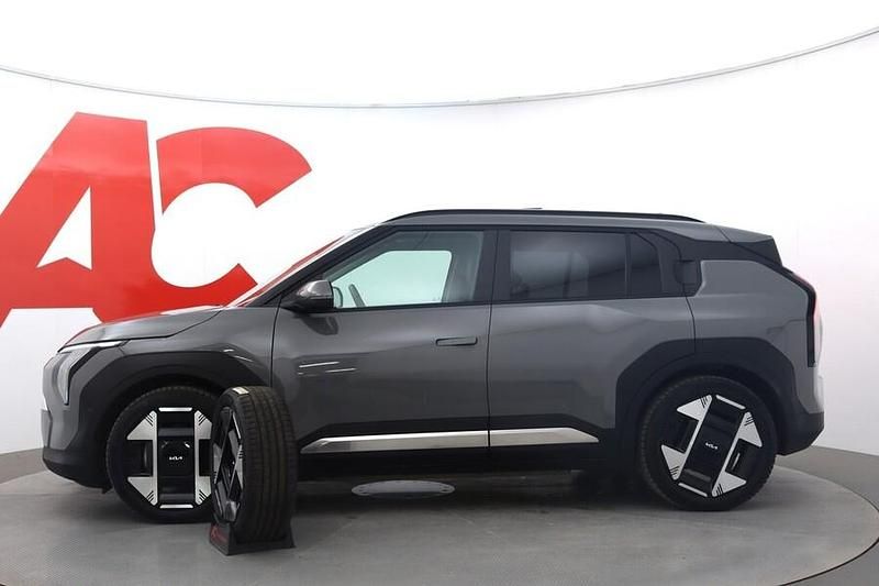 Käytetty Kia EV3 Inspiration 150 kW (204 HP) 2024 Harmaa Katumaasturi