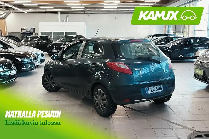 Käytetty Mazda 2 86 HP (63 kW) 2011 Hopea / harmaa Viistoperä