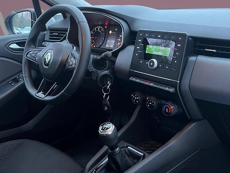 Käytetty Renault Clio V Life 72 HP (52 kW) 2020 Viistoperä