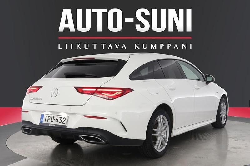 Käytetty Mercedes CLA250e Business 160 HP (117 kW) 2021 Valkoinen Sedan