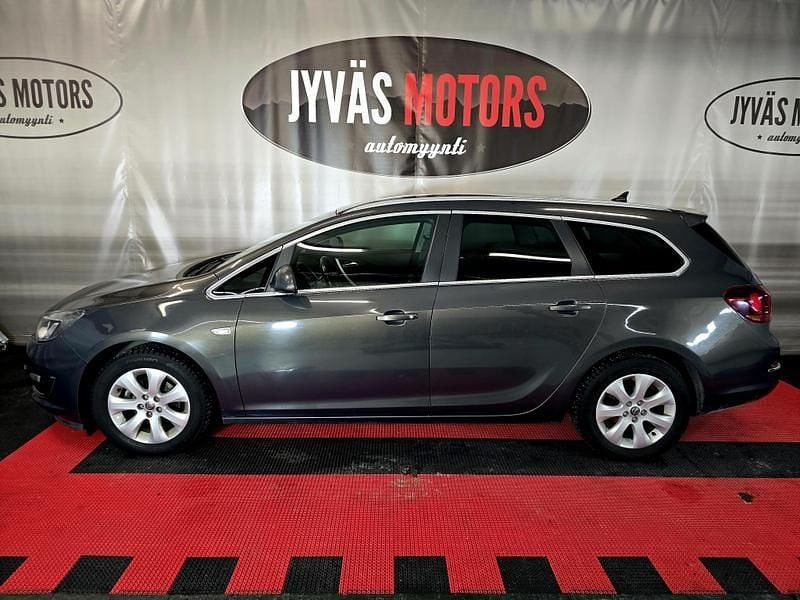 Käytetty Opel Astra Cosmo 140 HP (102 kW) 2015 Farmari