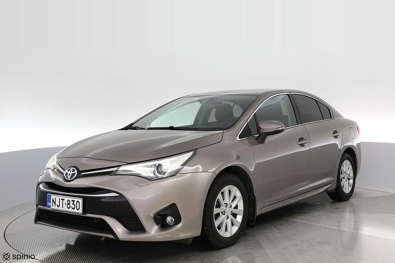 Ruskea (beige) Käytetty 2015 Toyota Avensis Active Sedan | 17 900 € (Hieman kallis) - Kuva 1/3