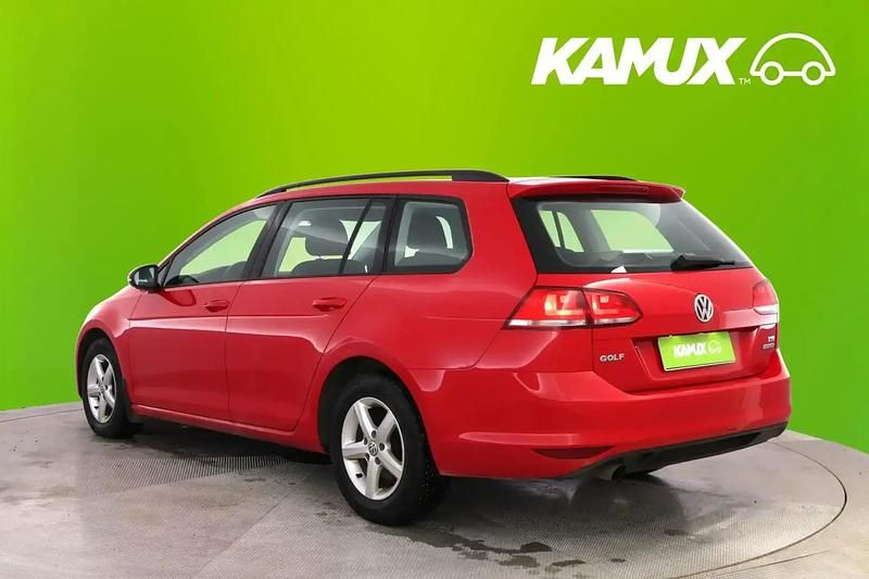 Käytetty VW Golf VII Comfortline 105 HP (77 kW) 2014 Punainen Farmari