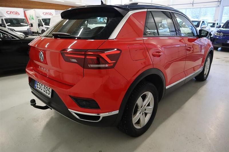 Käytetty VW T-Roc Sport 150 HP (110 kW) 2020 Punainen Katumaasturi