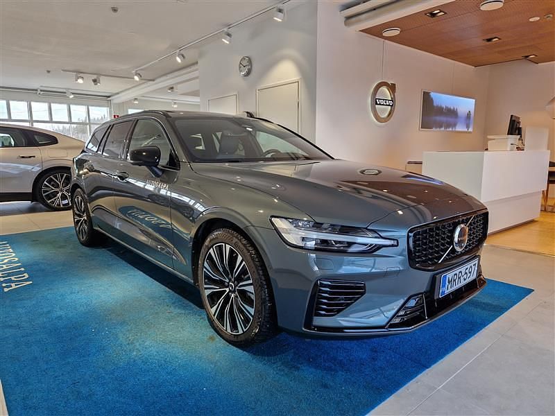 Käytetty Volvo V60 Performance 2026 Farmari
